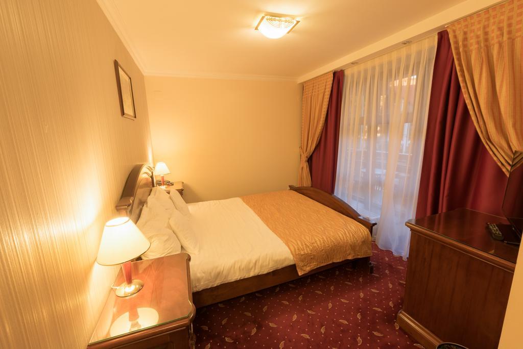 Edelweiss Poiana Hotels Poiana Brasov Room photo