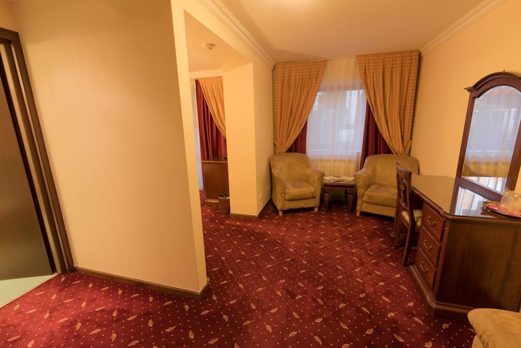 Edelweiss Poiana Hotels Poiana Brasov Room photo
