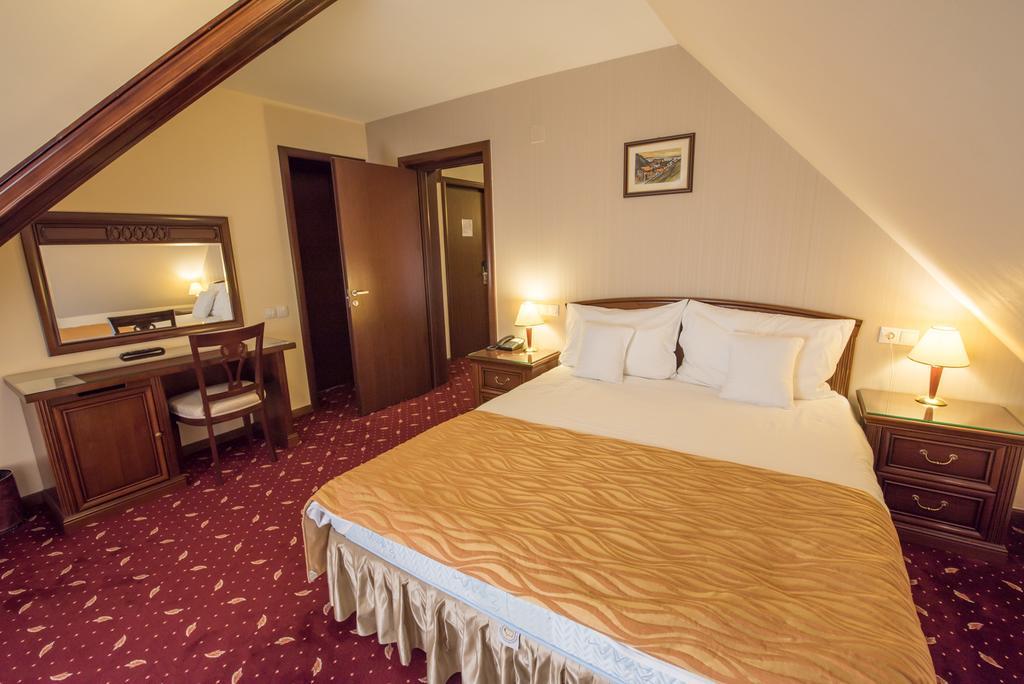 Edelweiss Poiana Hotels Poiana Brasov Room photo