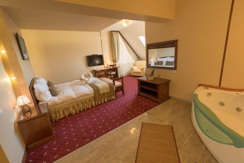 Edelweiss Poiana Hotels Poiana Brasov Exterior photo