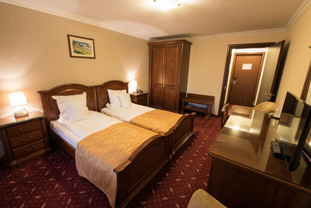 Edelweiss Poiana Hotels Poiana Brasov Room photo